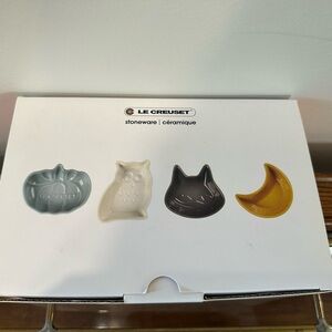 NEW Le Creuset Set of 4 Mini Halloween Dish Bowls—Pumpkin, Cat, Owl, Half Moon